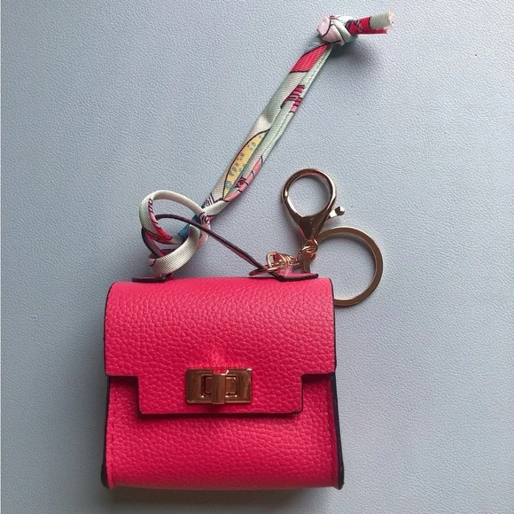 🌟🌟🌟Pink Mini Bag Charm with Keychain - Picture 3 of 10